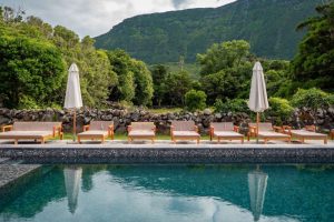 lodge met zwembad Flores