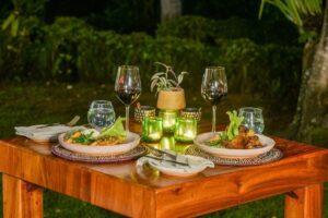 primate-lodge-kibale dining