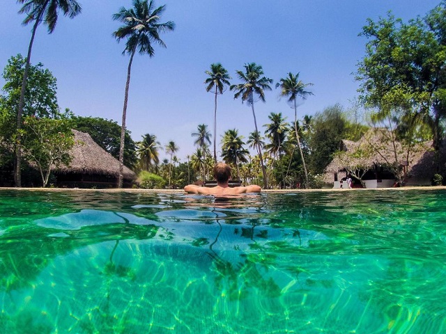 zwembad Marari Beach