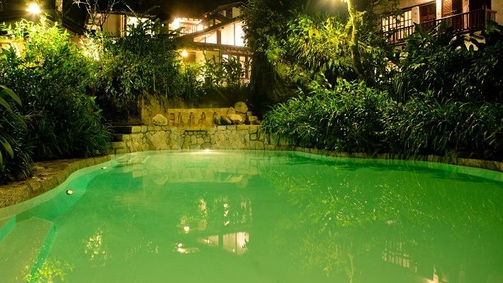 hotel met zwembad regenwoud Peru