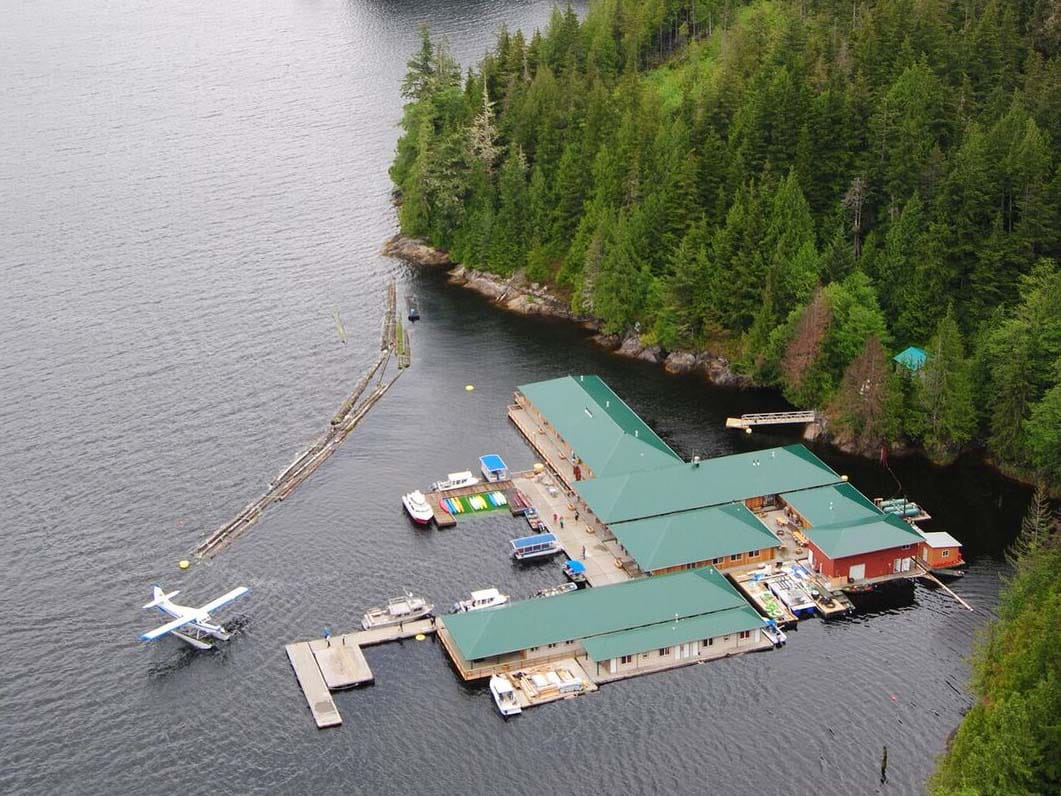 Knight Inlet Lodge vanuit de lucht