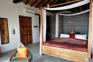 Flame of the Forest Lodge. bungalow India, luxe hotel India