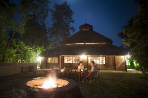 Tiger Tops, Tharu lodge, reis Nepal