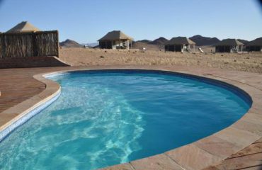 Desert Hills Glamping Camp zwembad