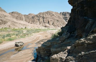 Hoanib-Valley-Transfer-to-camp
