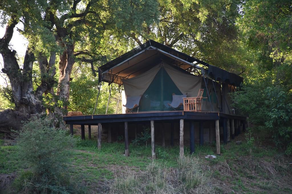 safari tented camp botswana