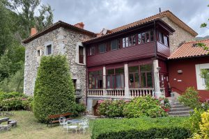 Palacio Florez Estrada, Somiedo NP, beren spanje