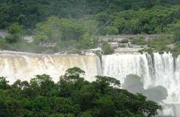 loopbruggen iguazu falls