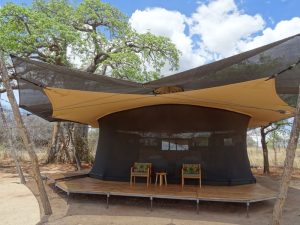 overnachten safaritent Tanzania