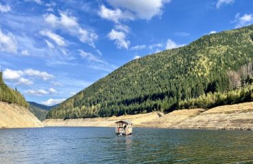 raft to bunea  ©Aukje van Gerven, All for Nature